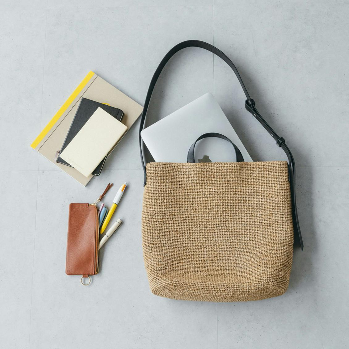 憧れのかごバッグをもっと身軽に