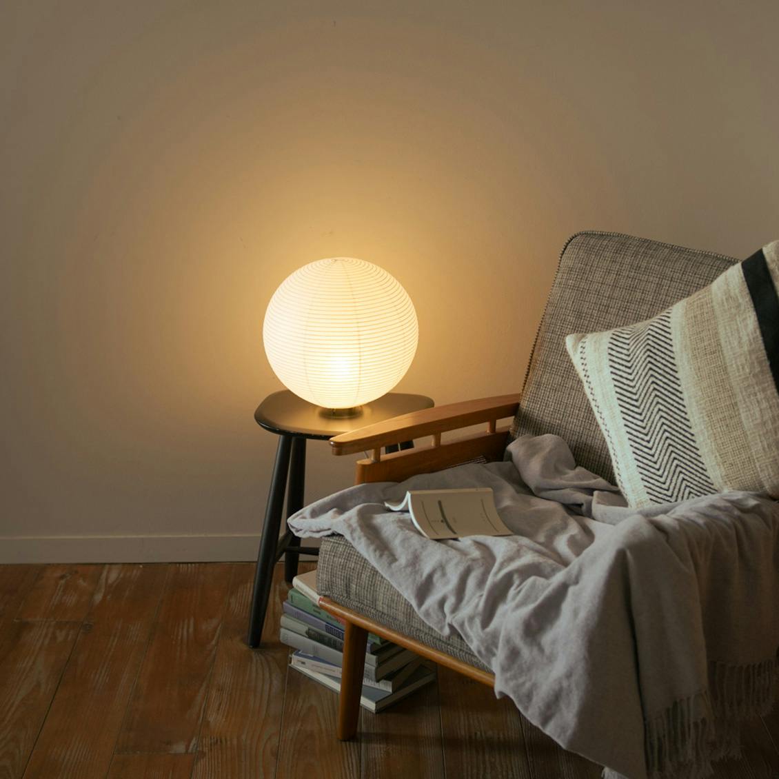 月明かりのような、ペーパーランプ