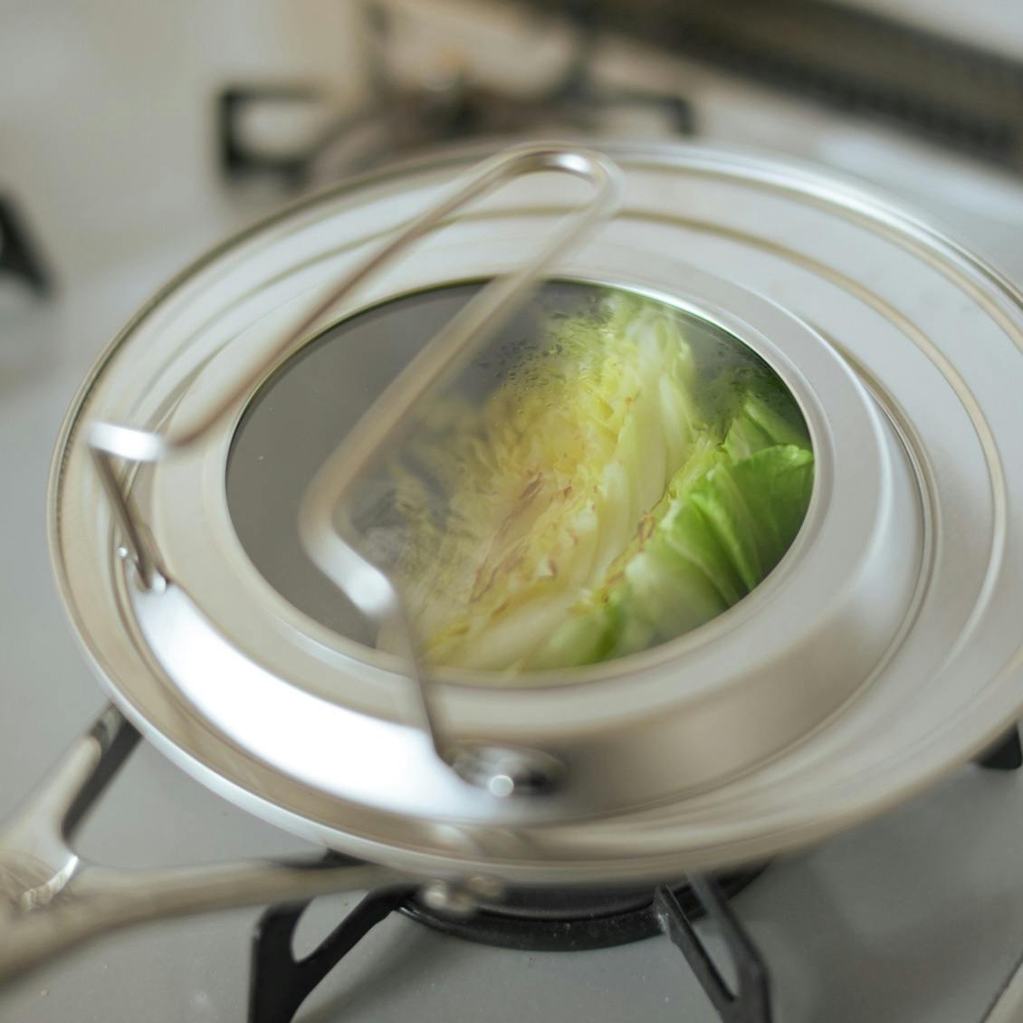 これ一つで複数サイズのフライパンをカバー