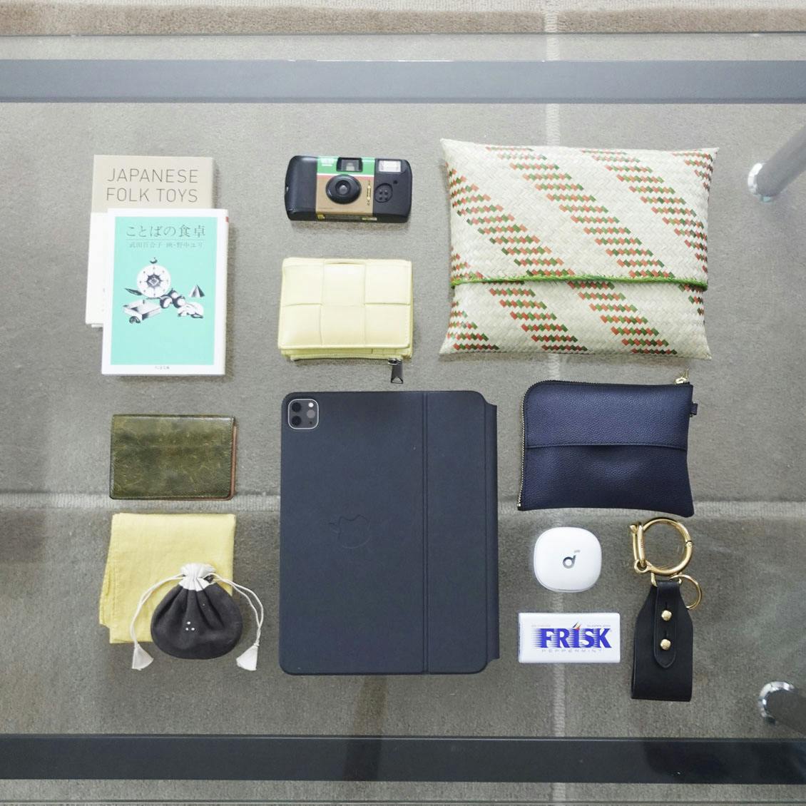 あの人のバッグ】機能的で、心地いいもの。編集者の選び抜かれたバッグ