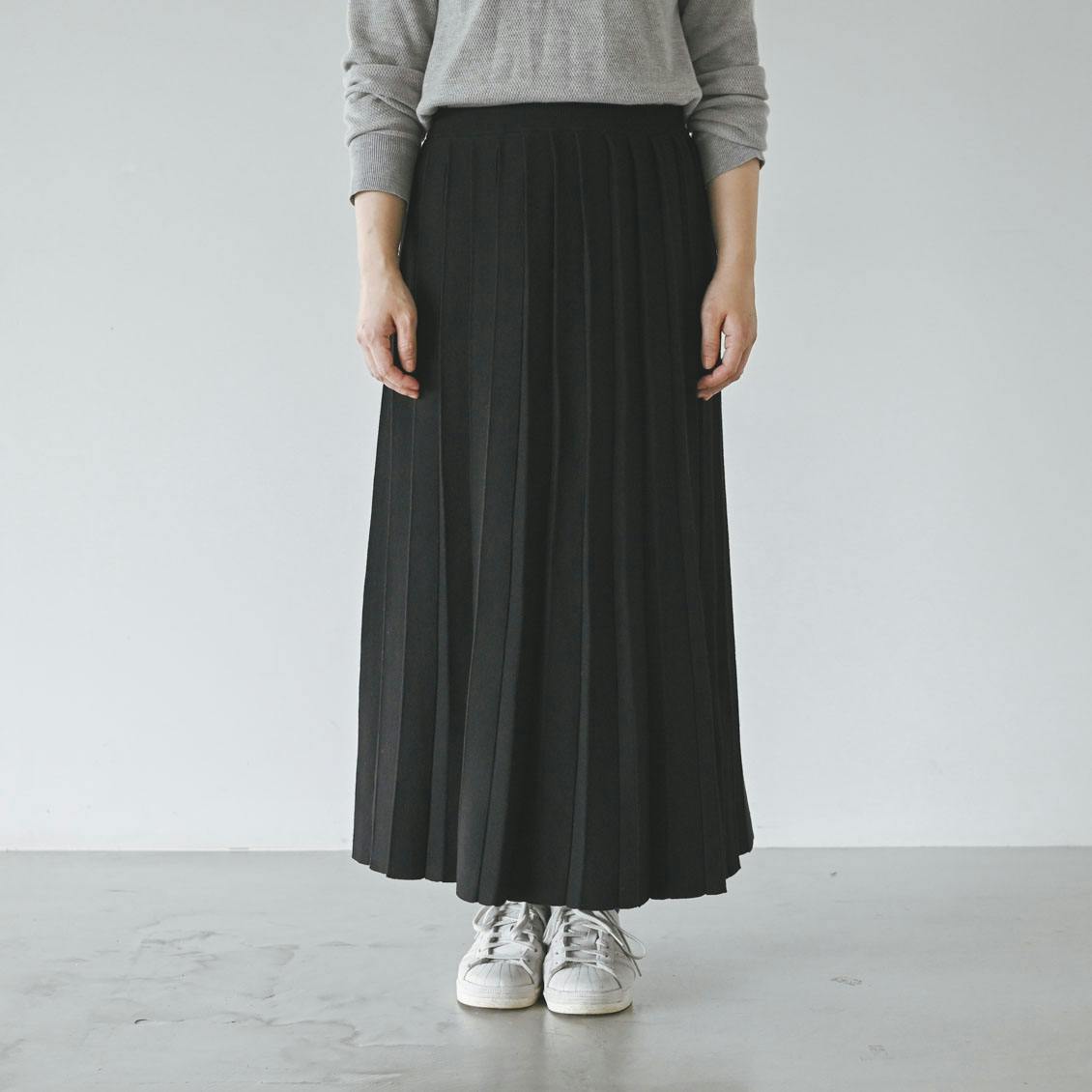 北欧、暮らしの道具店「ひらり、ときめく」ワザあり編み地のニットプリーツスカートT ひらり、ときめく」ワザあり編み地のニットプリーツスカート