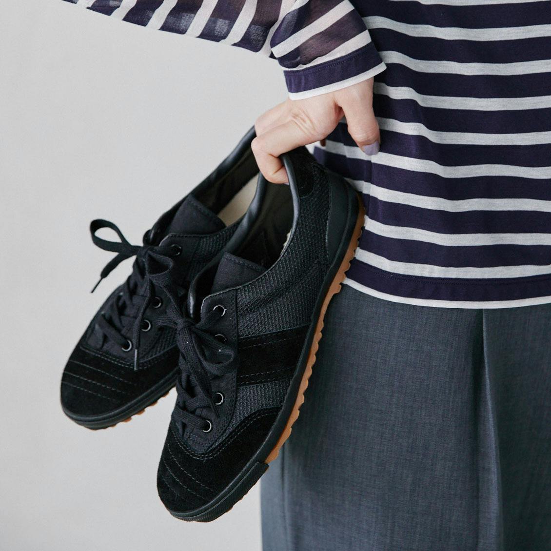 【バイヤー裏話】異素材がつくる、さりげない奥行き。 日常を品よく整えるMOONSTARのスニーカー