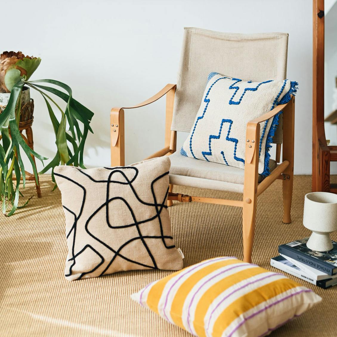 【バイヤー裏話】いつものお部屋に、新鮮なアクセントを。beejのクッションカバーが新登場