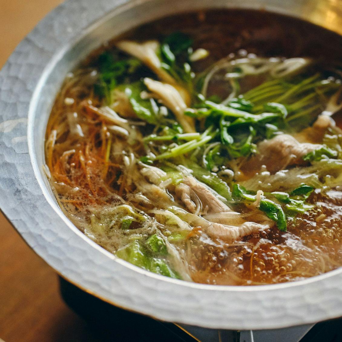 【定番鍋、教えてください】03：しらいのりこさんの「身体整えるしゃぶしゃぶ」