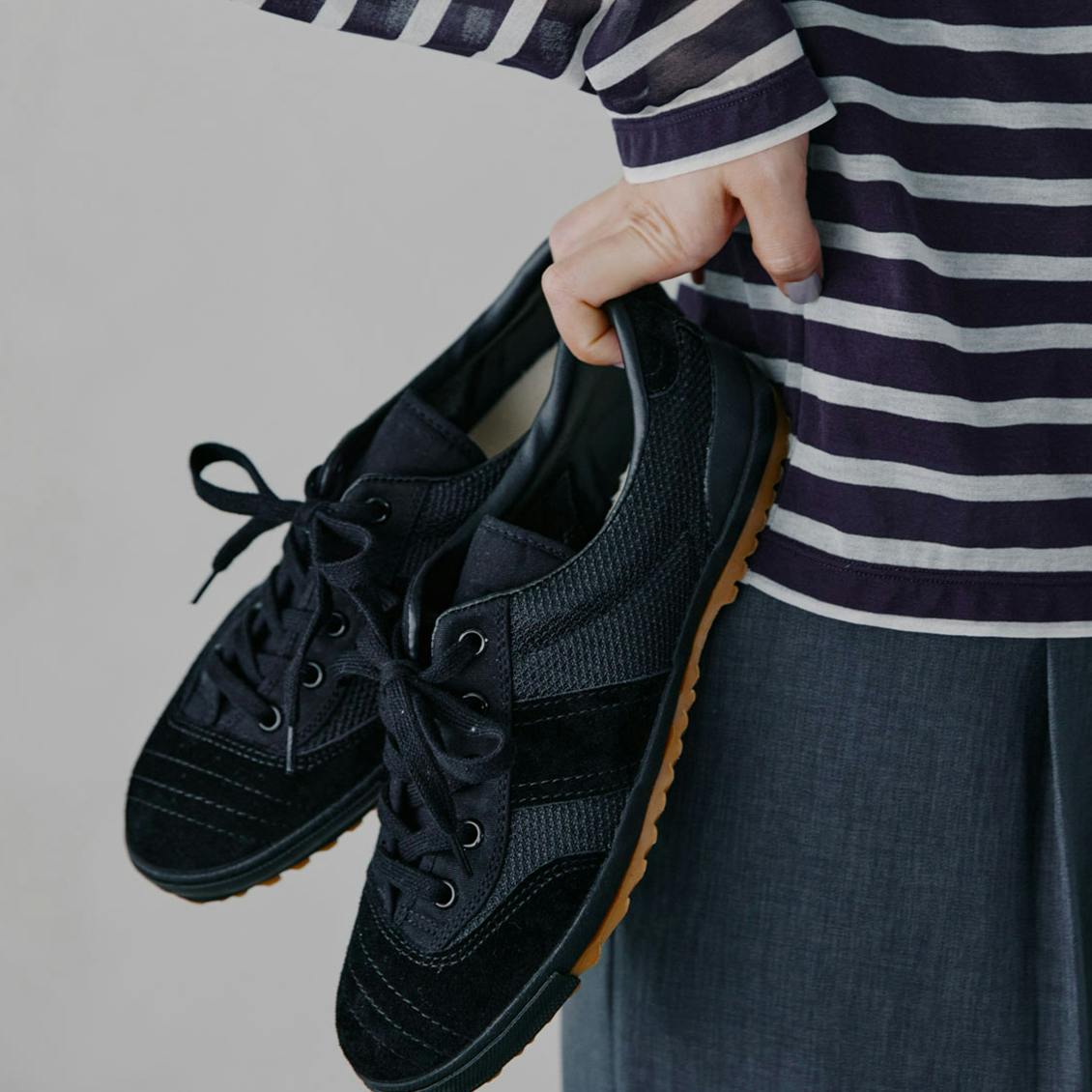MOONSTARの軽やかな大人スニーカー