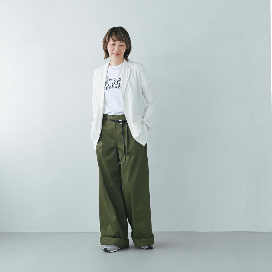 【着用レビュー】「大人のためのワイドチノパンツ」を5名のスタッフが着てみました