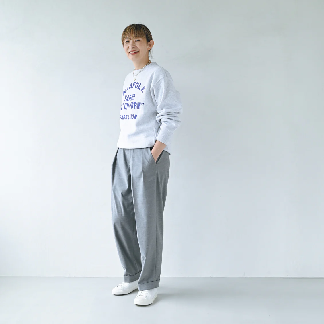 【着用レビュー】YARMO "THE UNIFORM" のスウェットを身長の異なる5名が着てみました