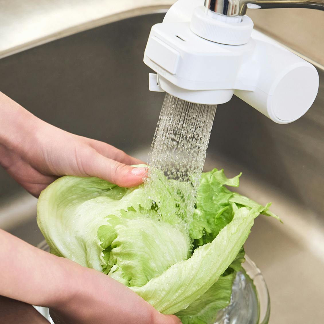 【おいしい水をもっと身近に】毎日を便利に変える、蛇口直結型浄水器ってどんなもの？