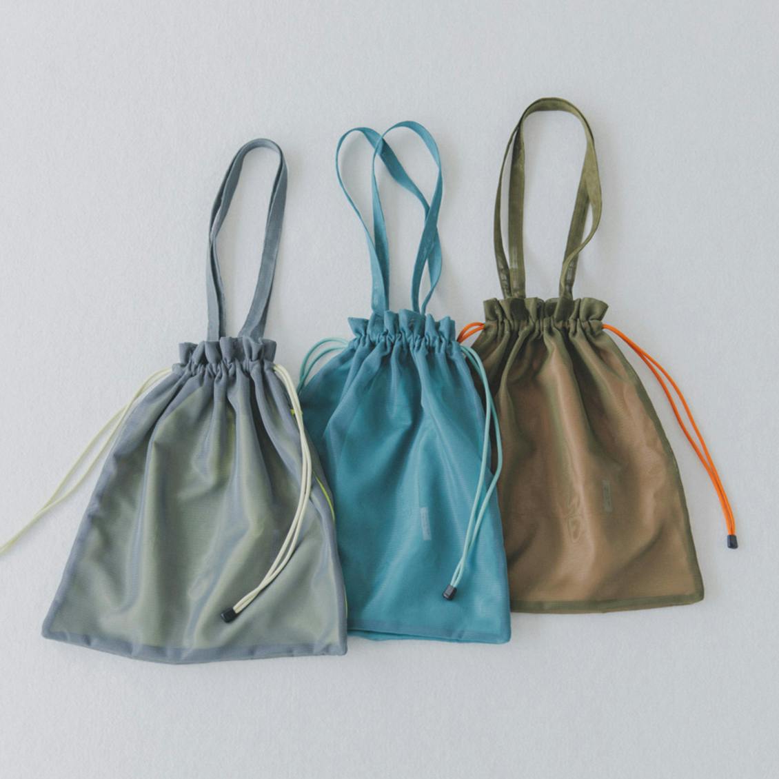 隠しポケット付きの、メッシュトート