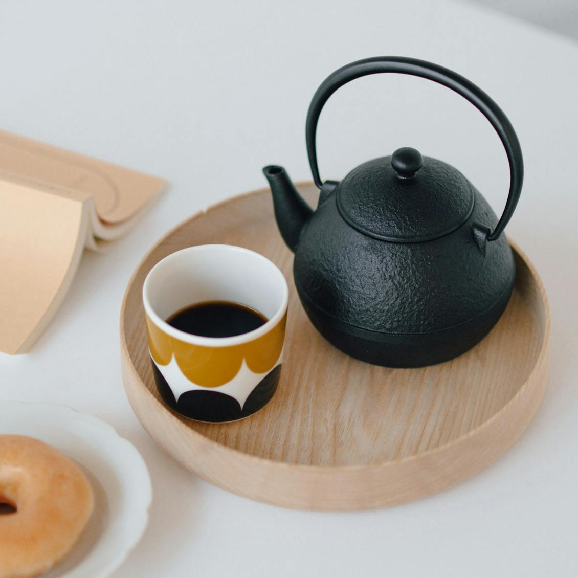 たまご形の「鉄瓶」が再入荷