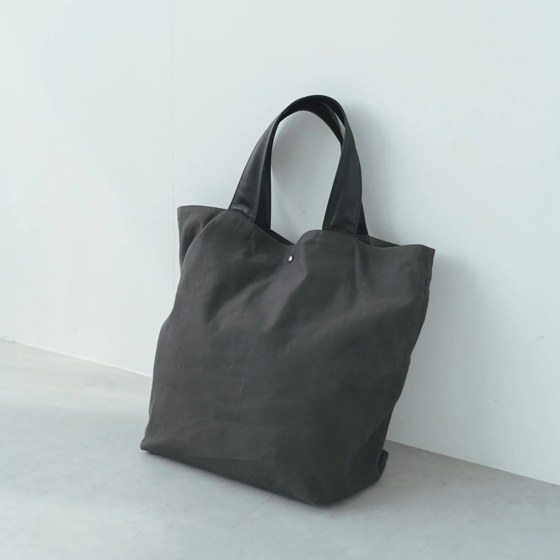 【スタッフの愛用品】通勤もお出かけもこれ一つで。yesの「2wayトート」