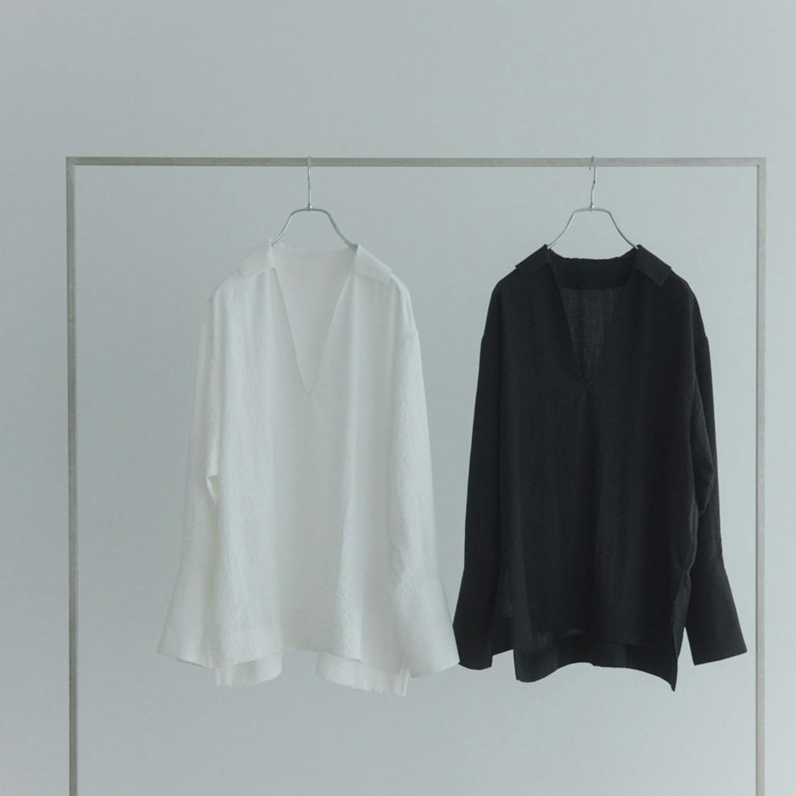 【着用レビュー】とろみ素材のスキッパーブラウスを4名が着てみました