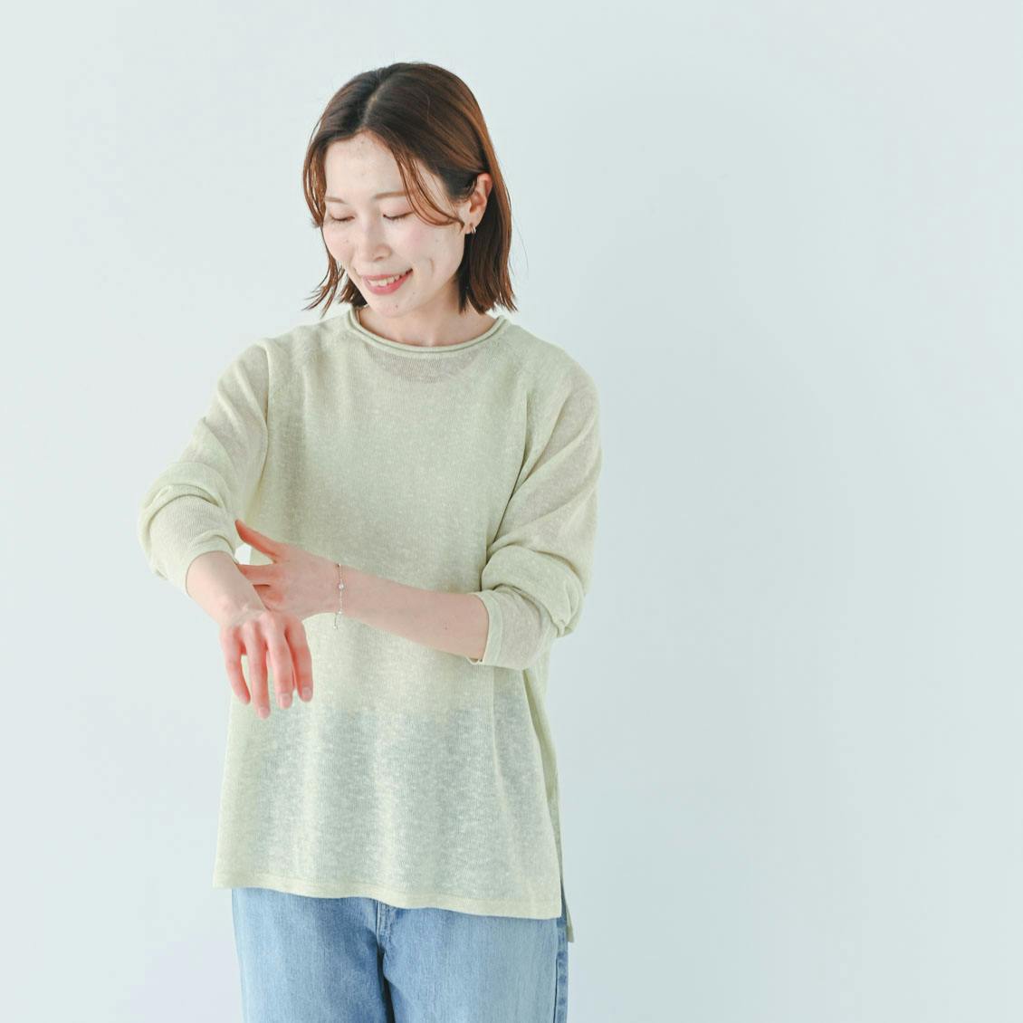 【着用レビュー】夏までさらっと涼しい「シアーニット」を5名が着てみました