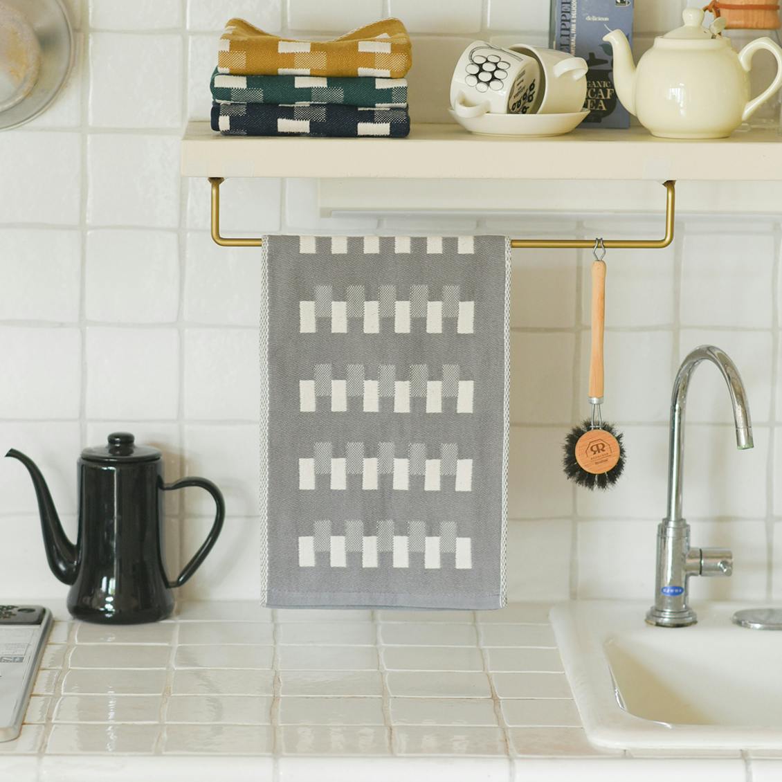 ジャカード織りのスリムなタオルに新柄登場！