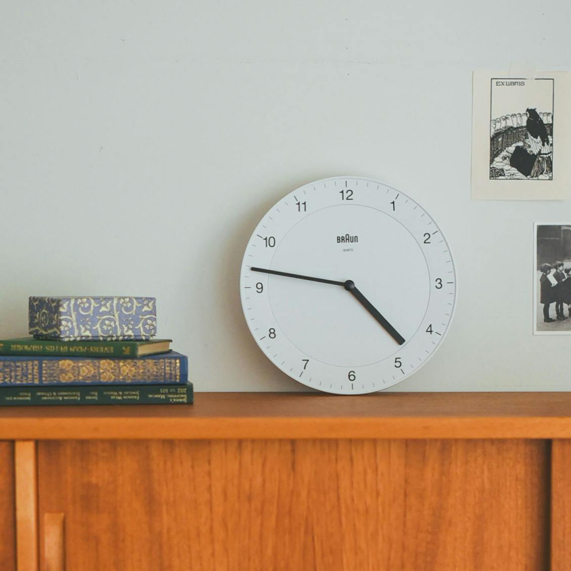 秒針がないので寝室にもおすすめ
