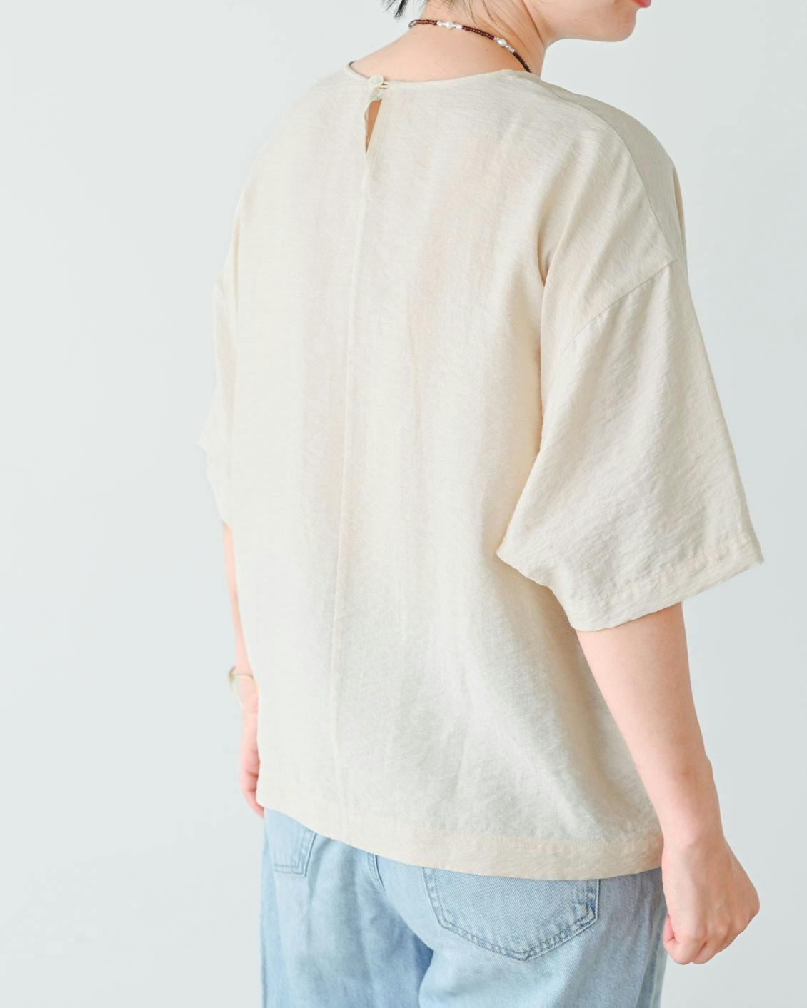 北欧暮らしの道具店　きれい色のTシャツブラウス　ペールグレー 着用レビュー】今すぐ活躍、秋までOK！新色「Tシャツブラウス