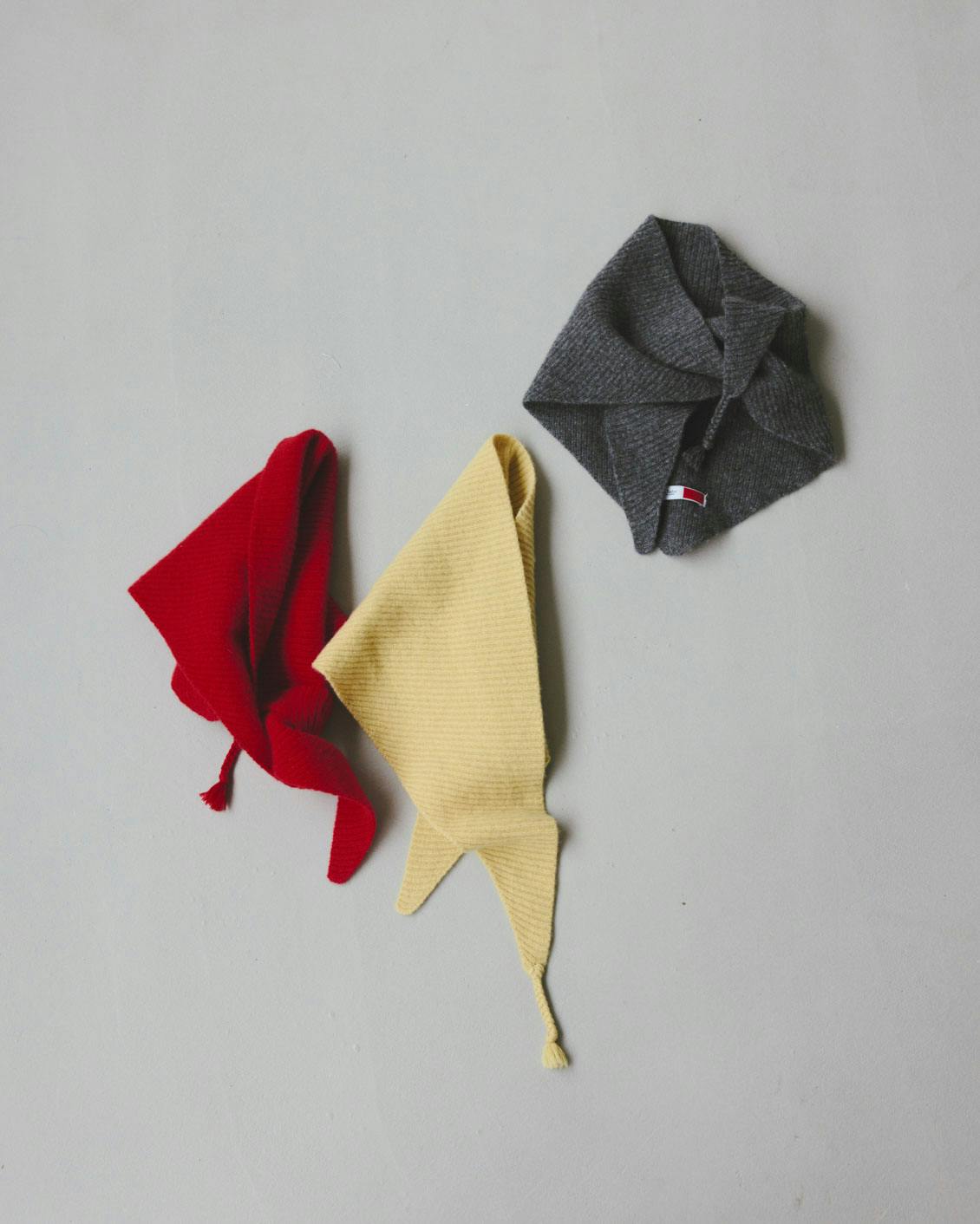 バイヤー裏話】カシミヤタッチの軽やかさ、コーデに彩りを添えるニット