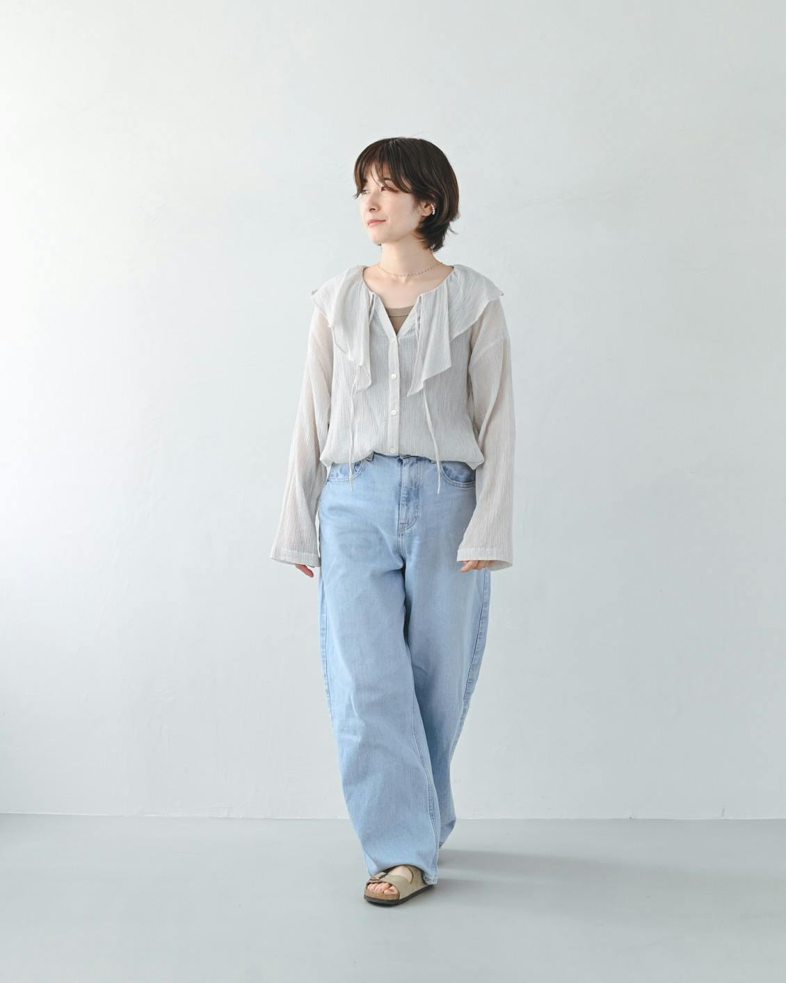 北欧、暮らしの道具店⭐︎フリルブラウス 着用レビュー】オリジナルの「フリルブラウス」を4名のスタッフが着て