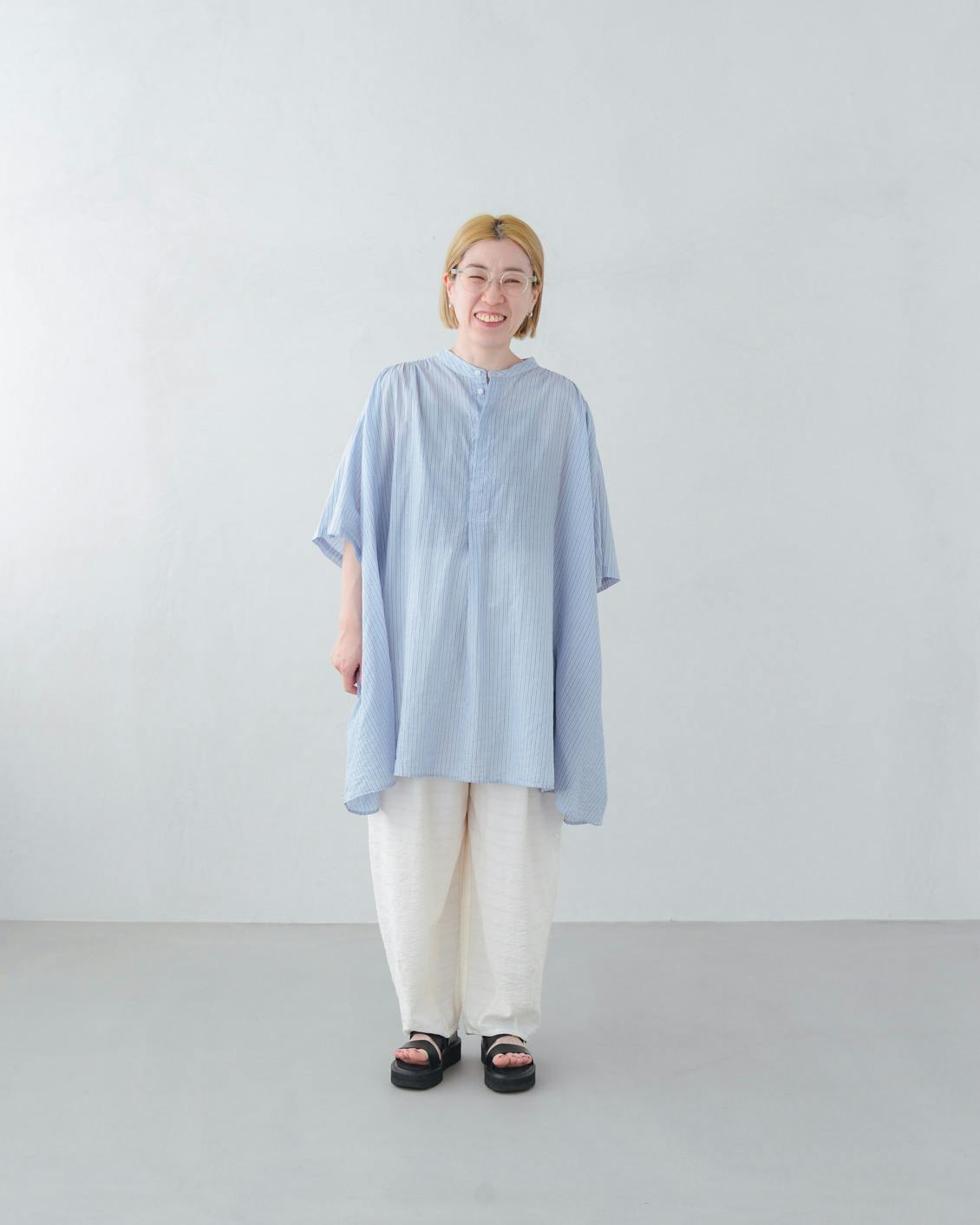 スタッフ着用レビュー】織柄チェックのとろみ素材イージーパンツを