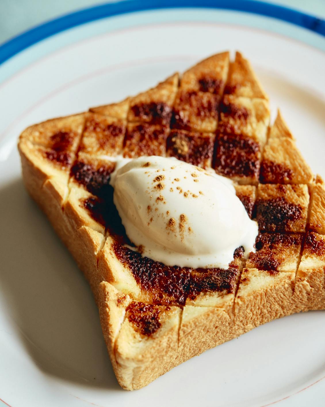 【喫茶店のトースト】3：こんがりバターにシナモンの甘さ。とろける「シナモントースト」