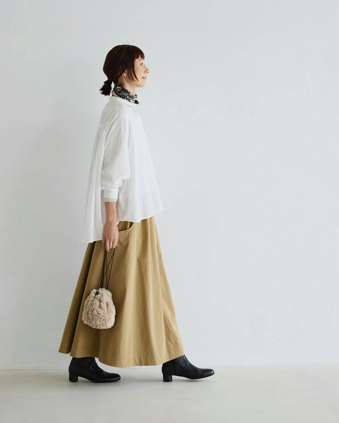 大人気コラボ最新作】カジュアルを大人っぽく。モデルの香菜子さんと