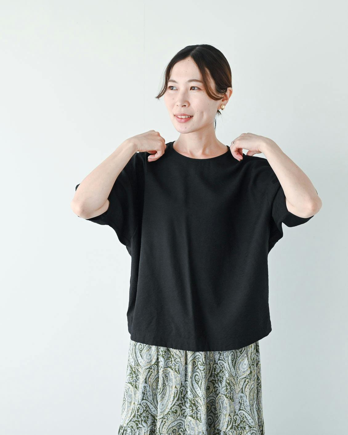 着用レビュー】今すぐ活躍、秋までOK！新色「Tシャツブラウス