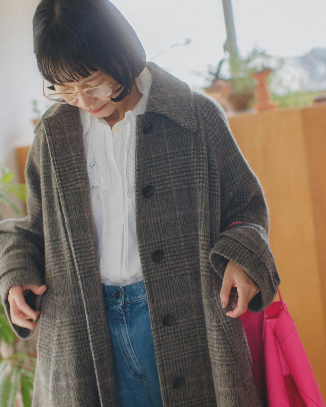 あの人が着てみたら】軽くてあたたか。毎日たよれるチェック柄のコート