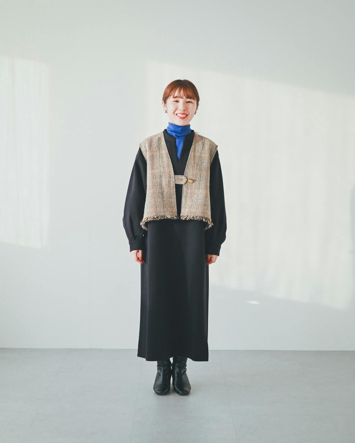 着用レビュー】ポンチ素材のワンピースを5名のスタッフが試着しました