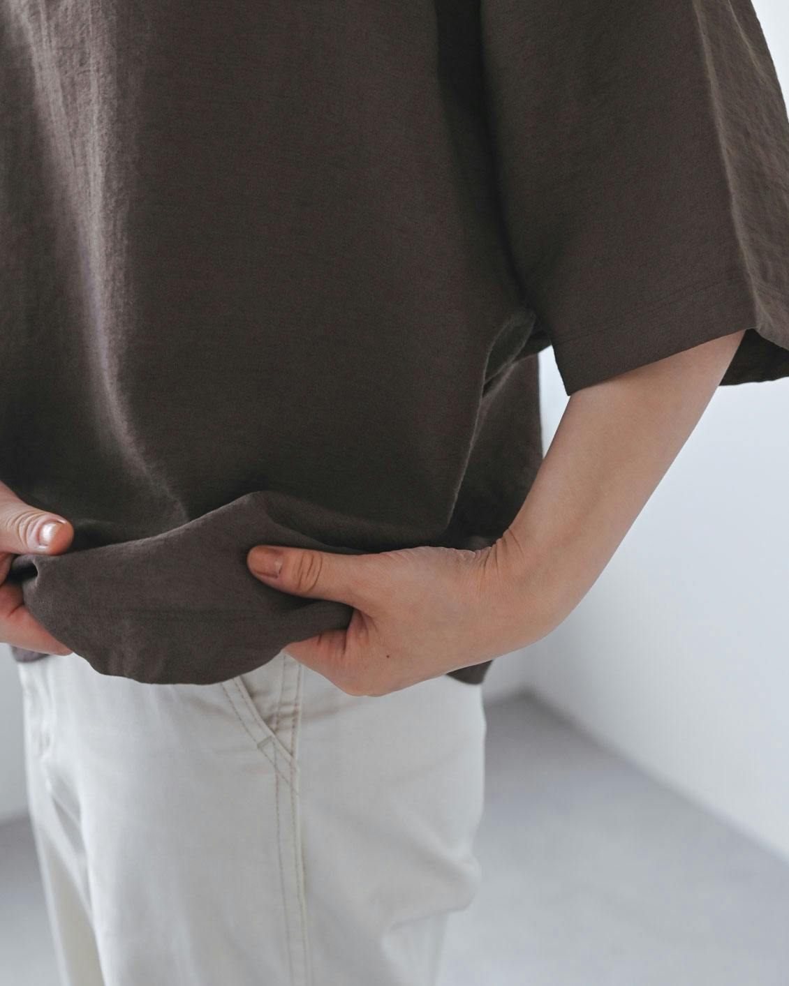 北欧暮らしの道具店　きれい色のTシャツブラウス　ペールグレー 着用レビュー】今すぐ活躍、秋までOK！新色「Tシャツブラウス