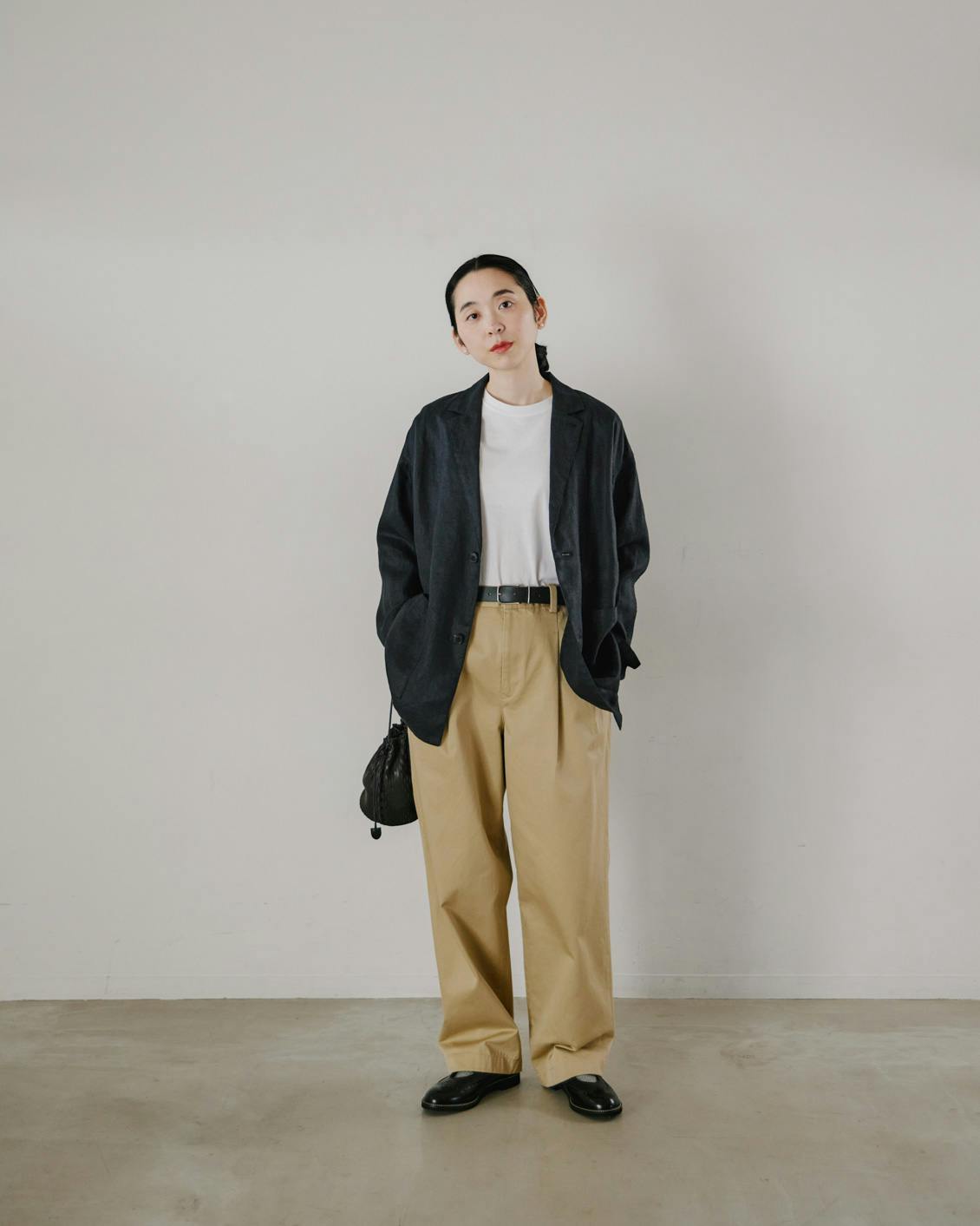 新商品】日常になじむ、ちょうどいい品の良さ。 大人の定番チノパンツ
