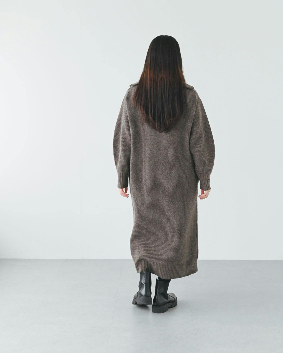 着用レビュー】「ハーフジップのニットワンピース」を4名が着てみまし