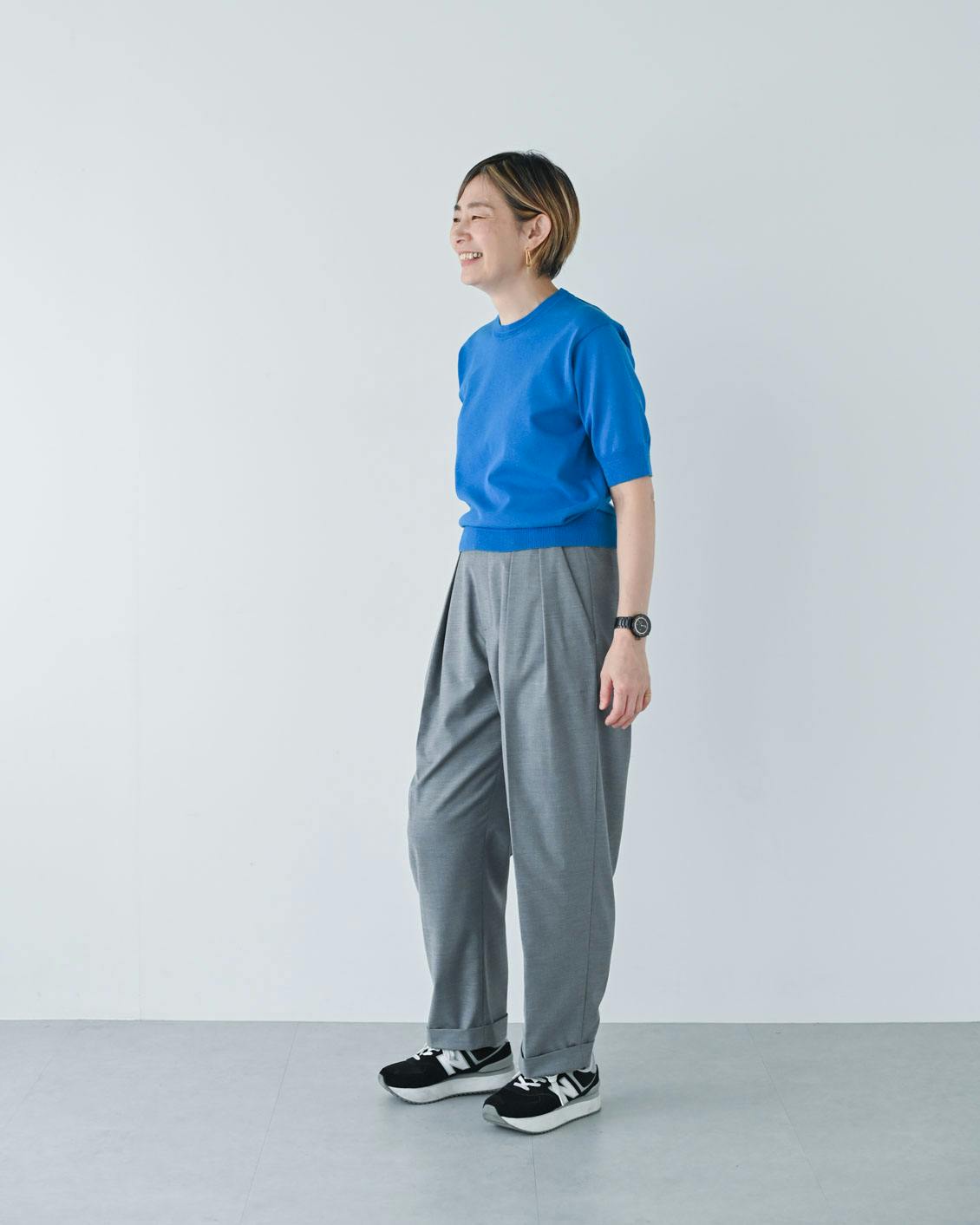 着用レビュー】上品な着こなしが叶う「半袖ベーシックニット」を