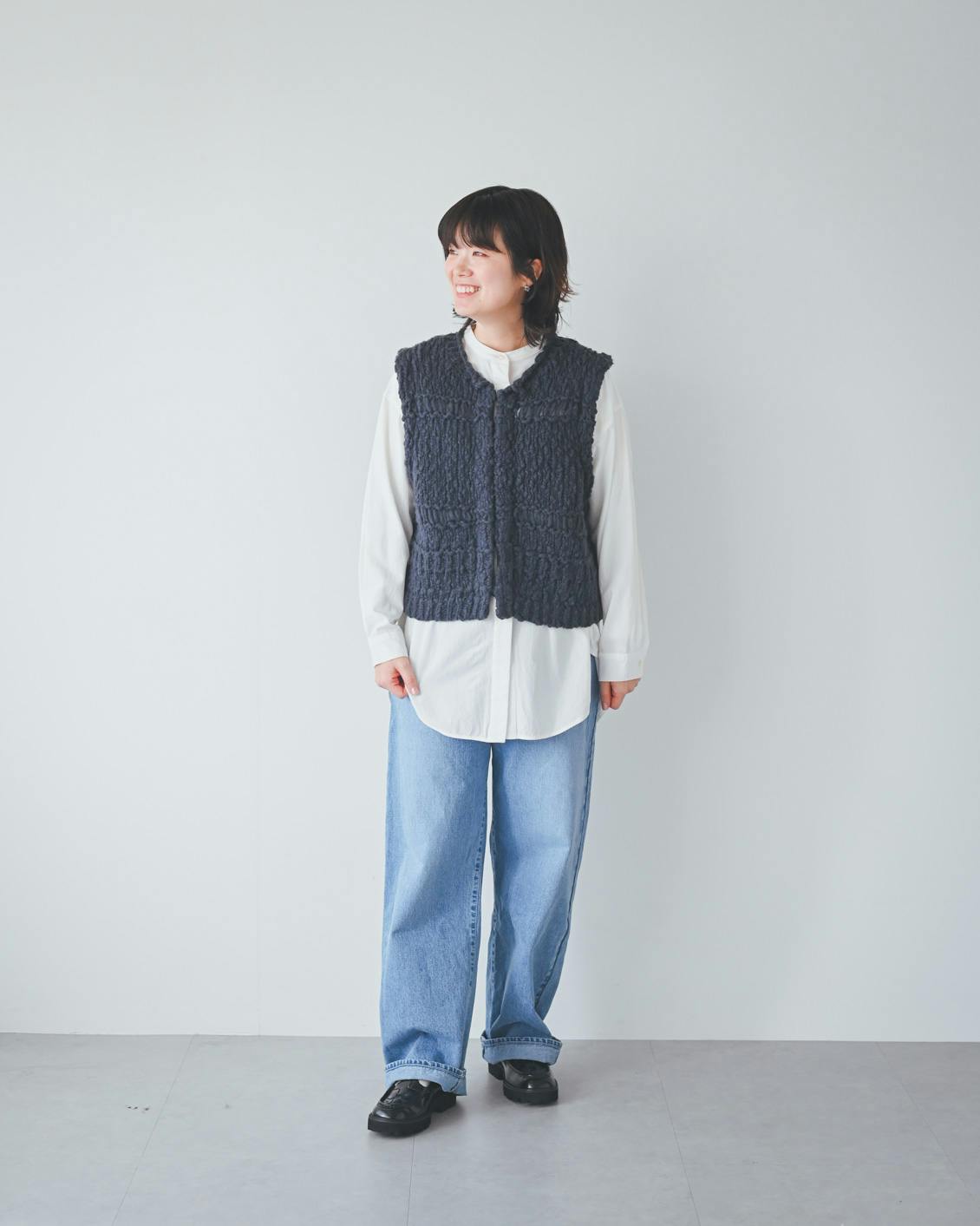 着用レビュー】ストレートデニムを身長別7名が着てみました - 北欧