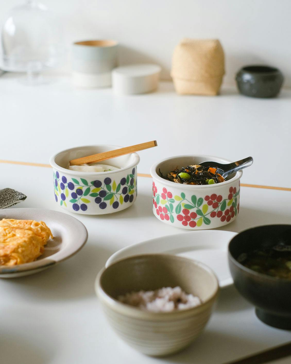 スタッフレビュー特別編】ARABIAの大人気食器シリーズ「Pomona」を