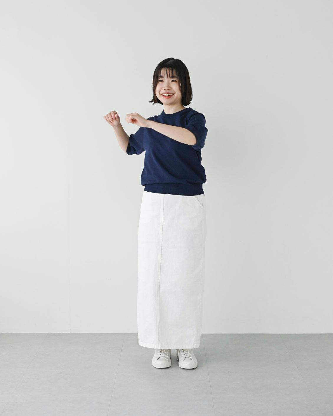 着用レビュー】上品な着こなしが叶う「半袖ベーシックニット」を
