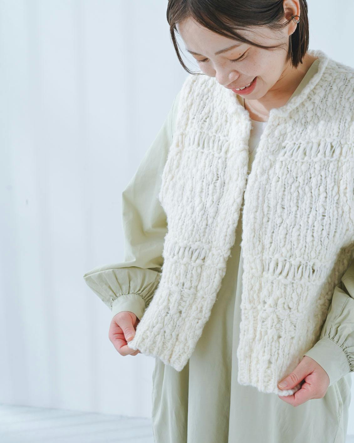 味変ニットベスト】重ねるだけでおしゃれ決まる。スタッフ3名のニット