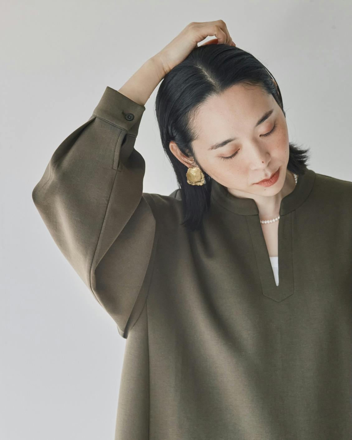 新商品】日常も特別な日にも、迷わず着られる「ポンチ素材のワンピース