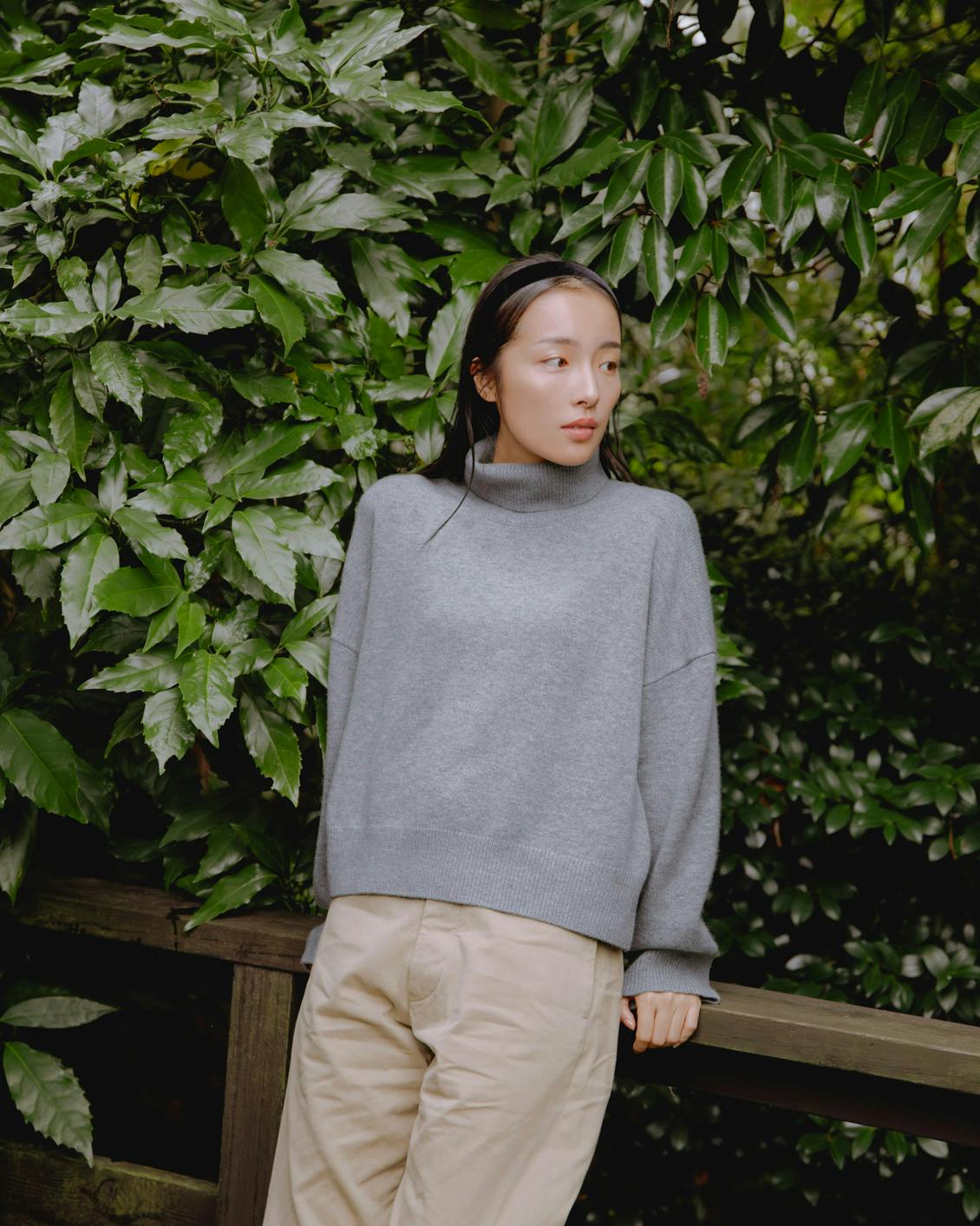 新商品】冬の毎日をかろやかに。カシミヤシルク混のやわらかニットが