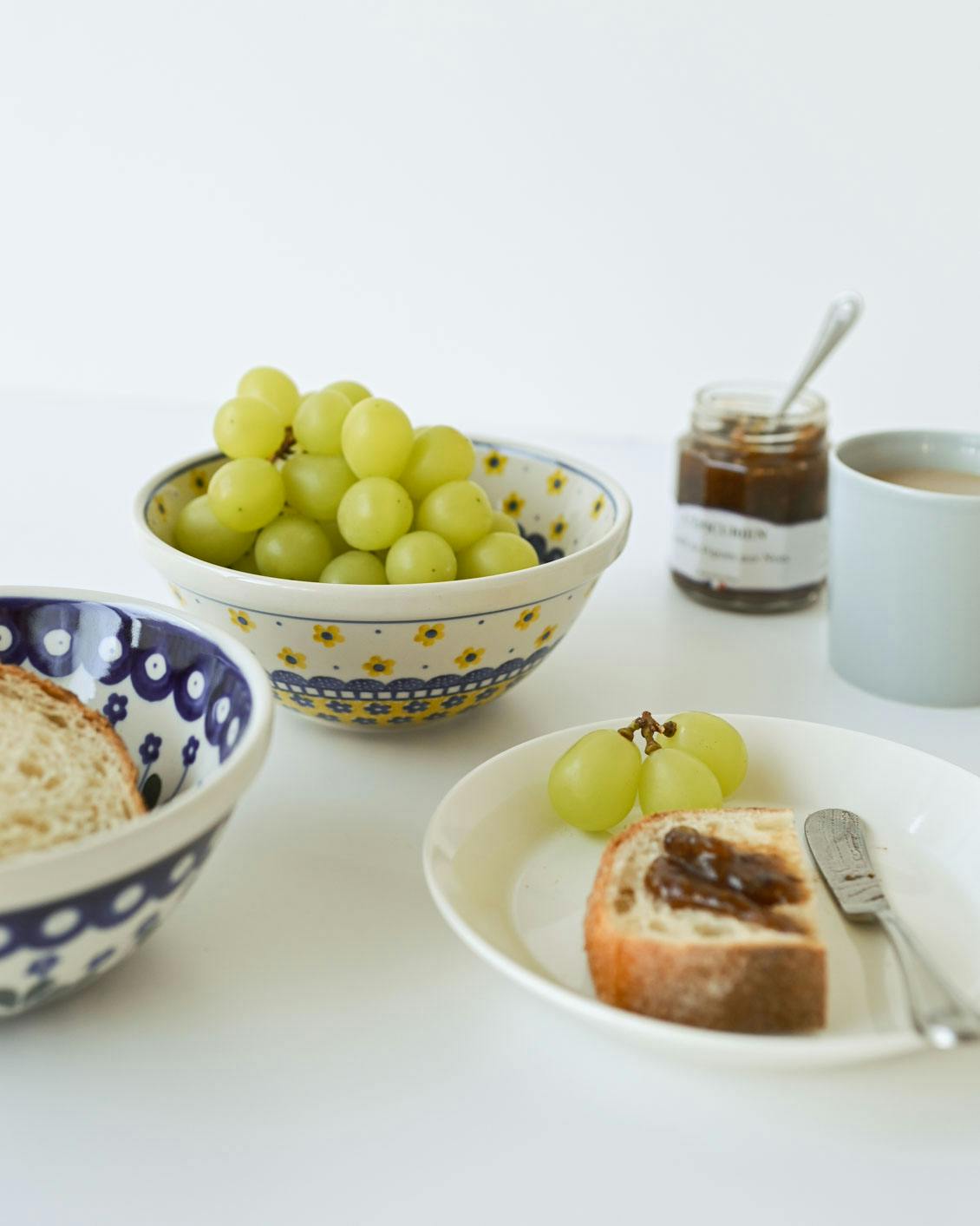 バイヤー裏話】食卓にノスタルジックな可愛さを。一つ取り入れるだけで