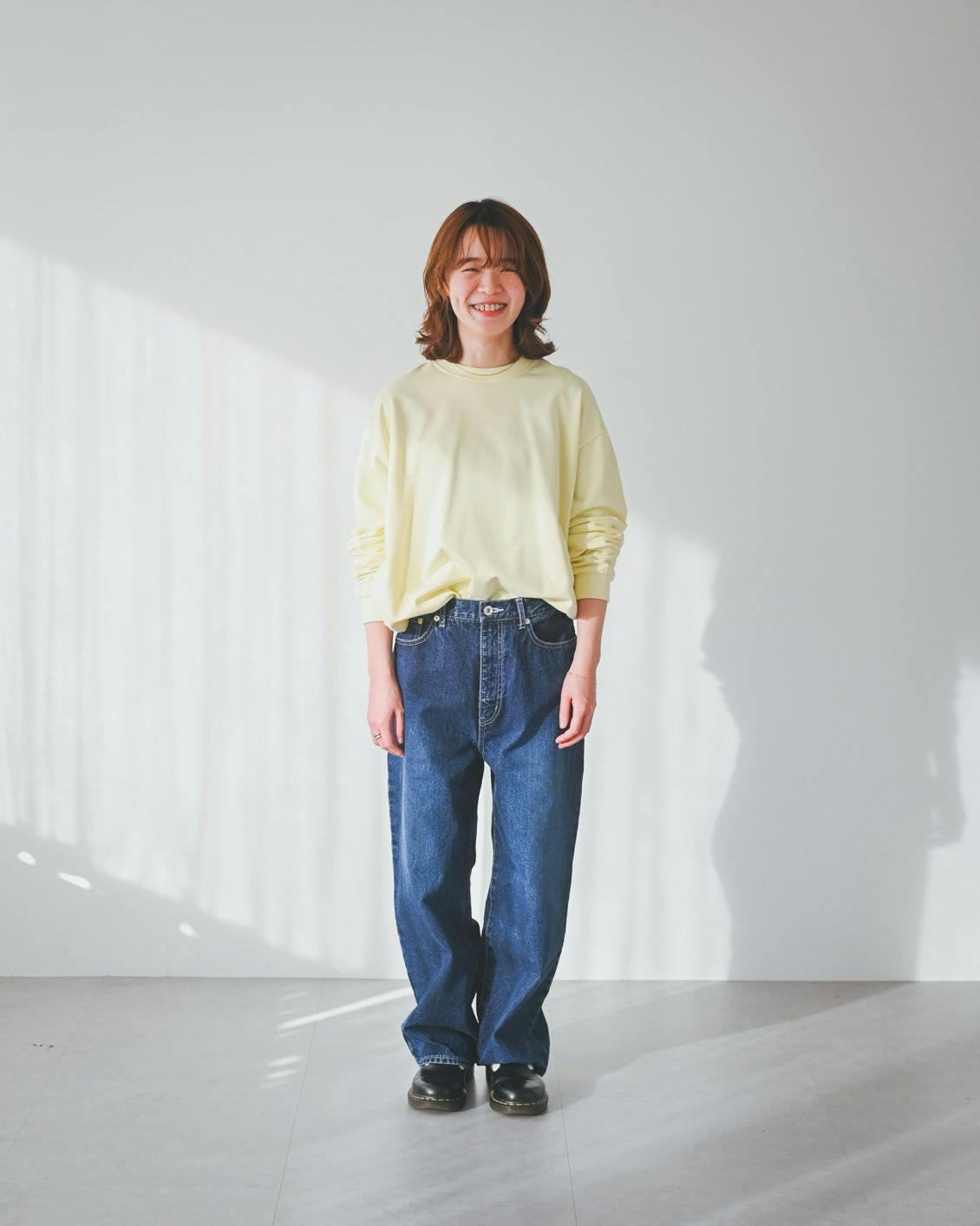 着用レビュー】ストレートデニムを身長別7名が着てみました - 北欧