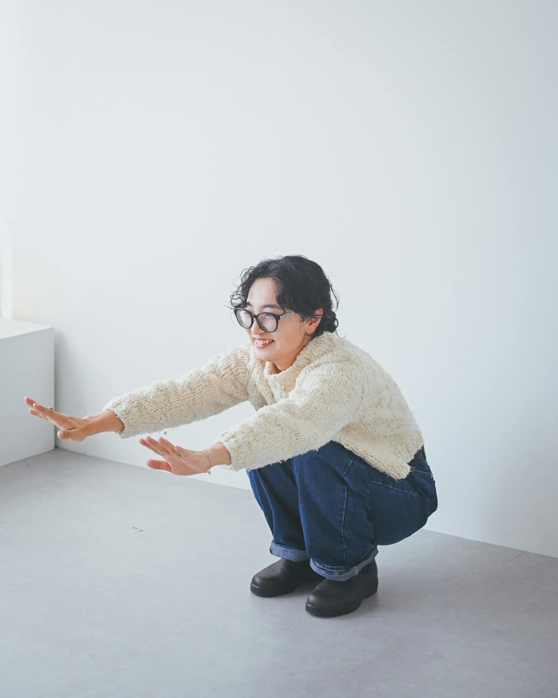 着用レビュー】ストレートデニムを身長別7名が着てみました - 北欧