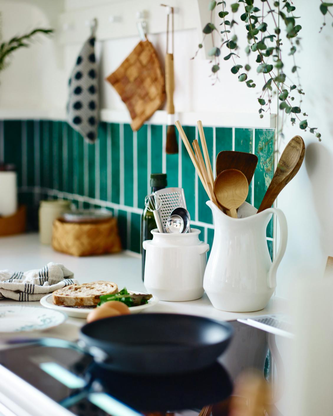 開発秘話】キッチンの「顔」になるように。当店オリジナルの「陶器の