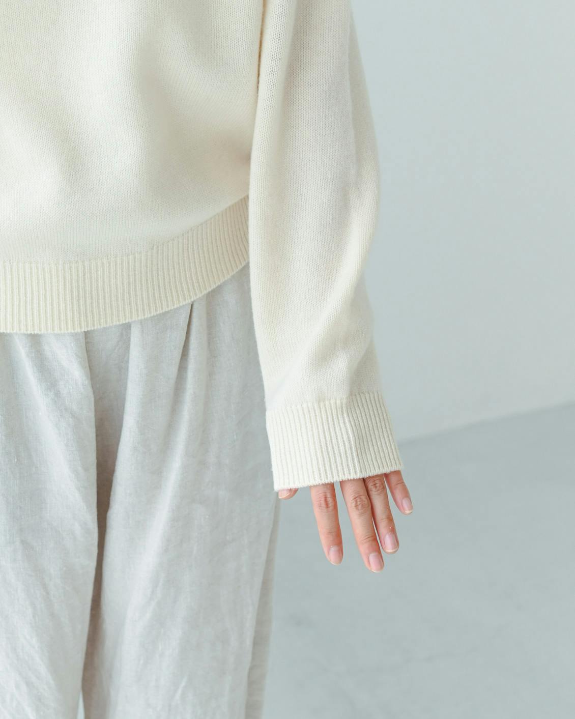 着用レビュー】襟付きニットをスタッフ4名が着てみました - 北欧