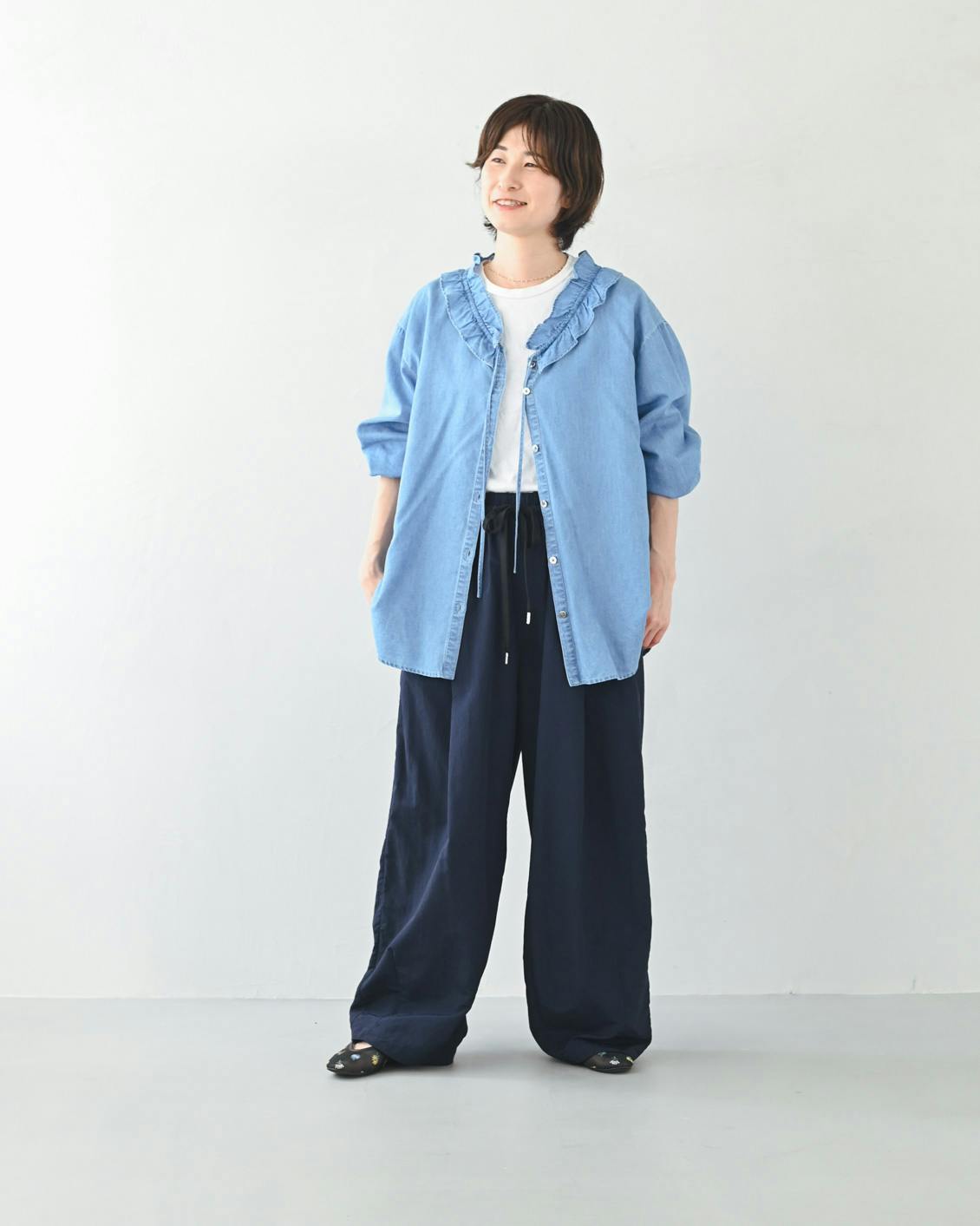 新品未使用タグ付き✨PLUS✨今期✨ デフォルメーションコクーンパンツ✨BLUE 着用レビュー】ナイロンコクーンパンツをスタッフ4名がはいてみました