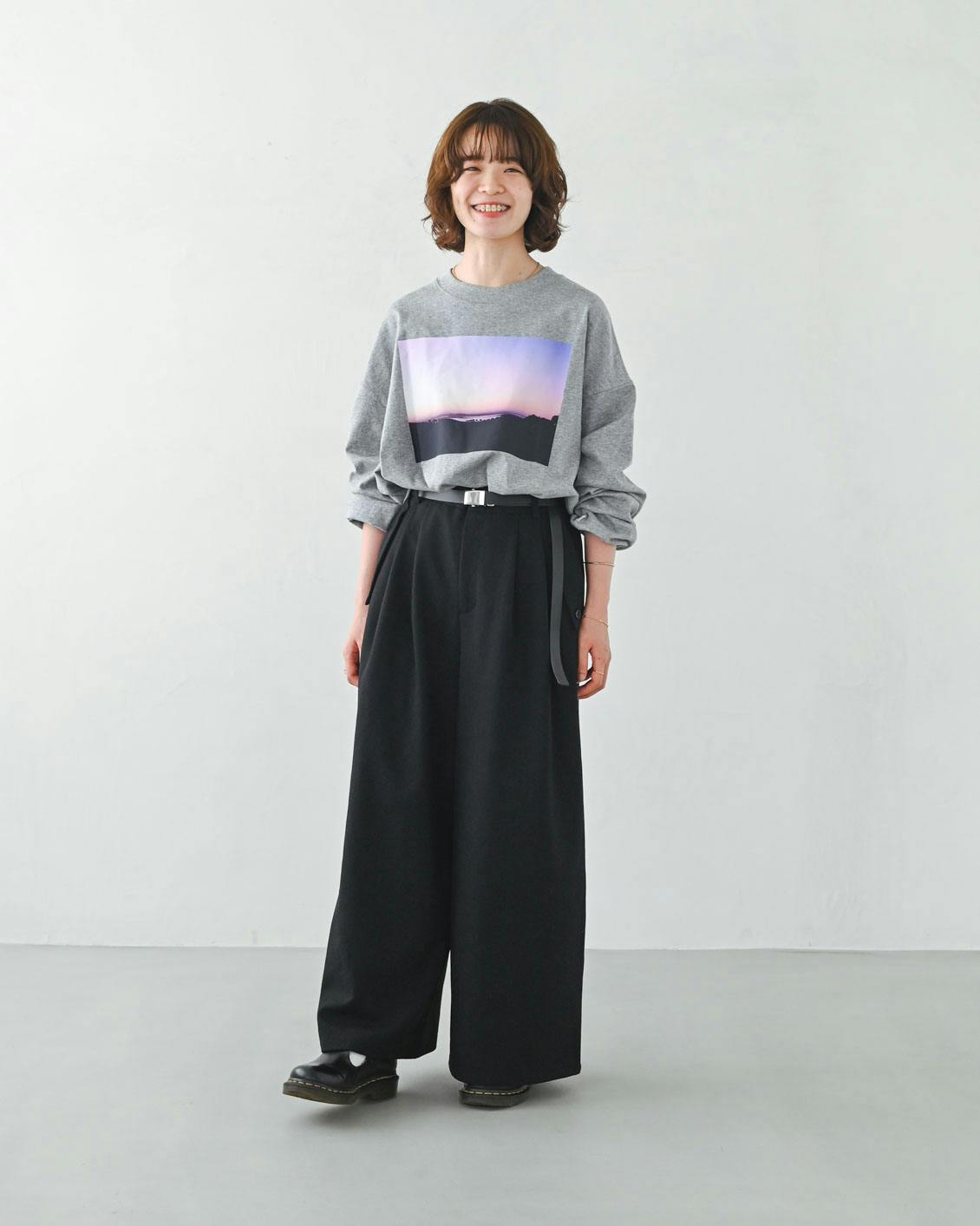 25年 完売 北欧、暮らしの道具店 シワになりにくいストレートパンツ S オンオフ頼れる、シワになりにくいストレートパンツ - 北欧