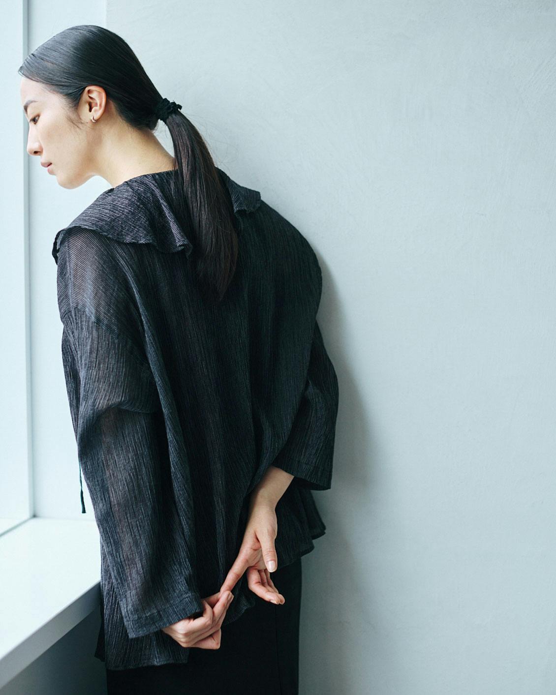 新商品】今から真夏まで大活躍。ほんのりシアーな「フリルカラー