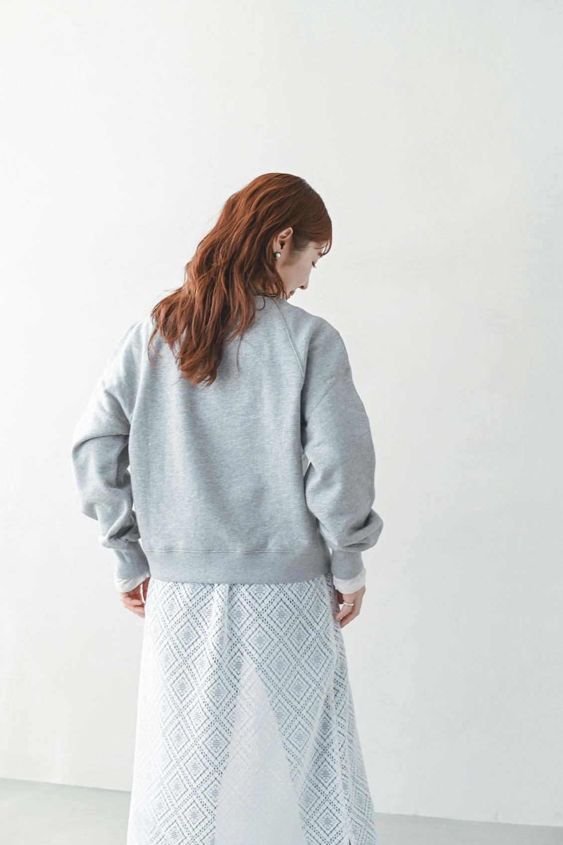着用レビュー】2サイズ展開。「ふんわり素材の定番スウェット」を5名が
