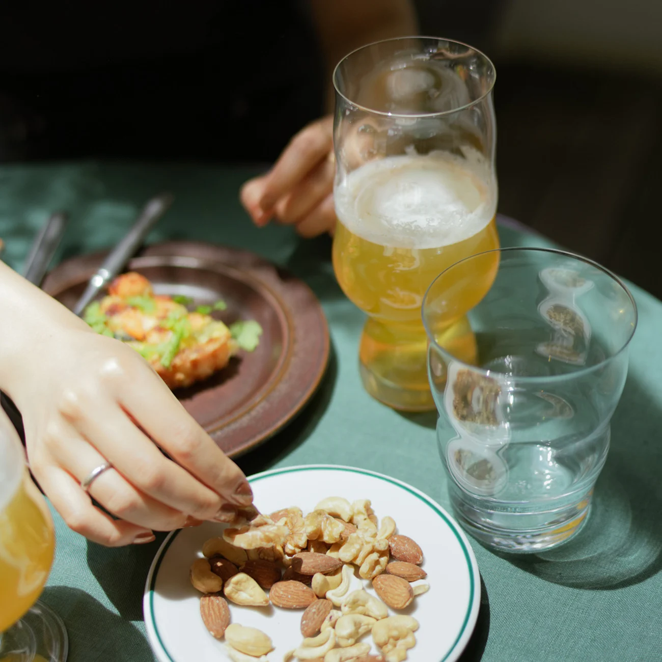 おいしさ際立つ北欧の「ビアグラス」
