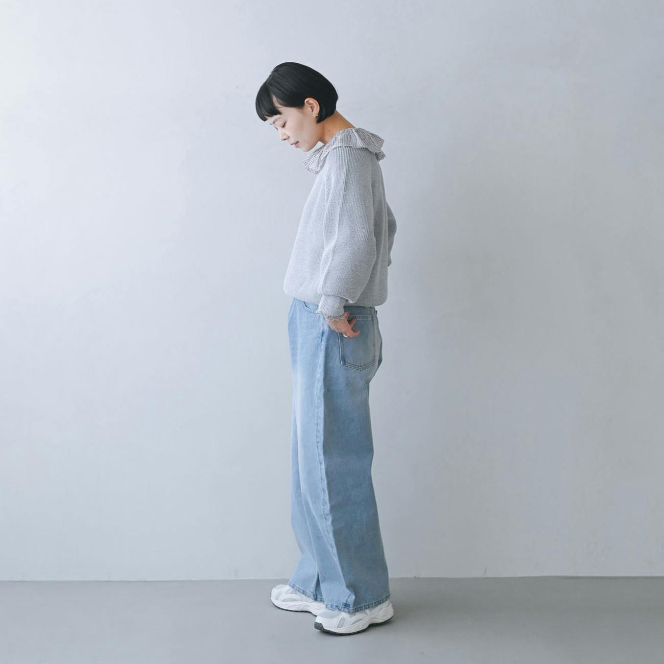 春を待つニット