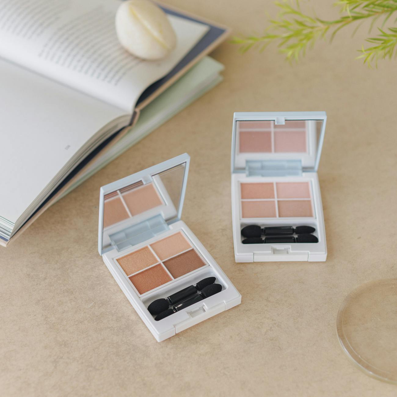 毎日使える色のアイカラーパレット